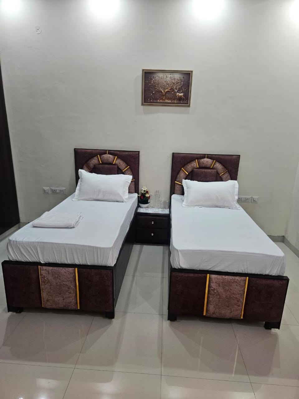 Bed and Breakfast Ashirwaad 249 Greater Noida Exterior foto